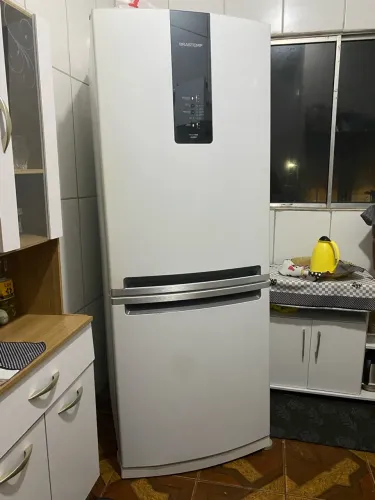 Vende-se geladeira Brastemp