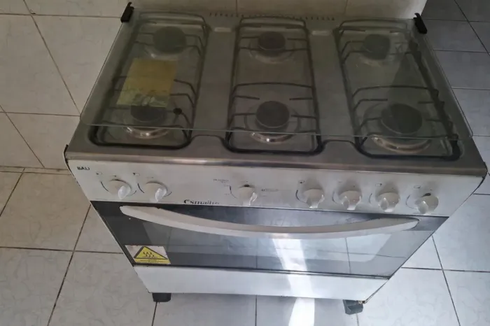 Vendo fogão Esmaltec 6 bocas