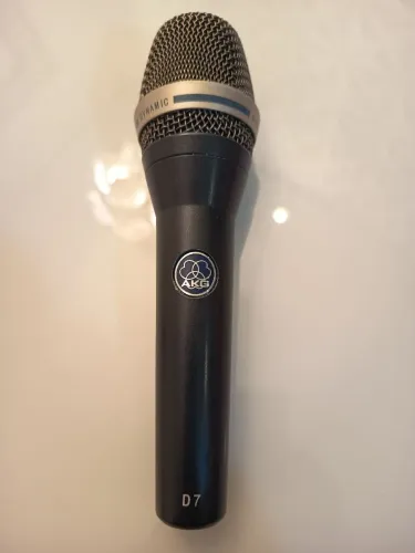 Microfone Akg D7 Vocal Supercardioide Premium