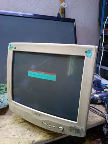 Monitor antigo tubo,Philips 17 polegadas funcionando 