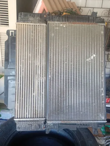 Vende-se Radiador da Mercedes Benz