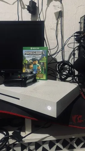 Xbox one S 1tb memória