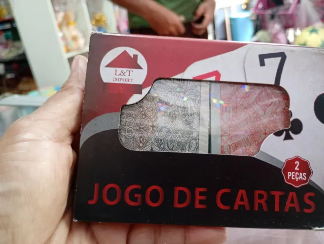 Jogo de baralho. Fazemos entrega 