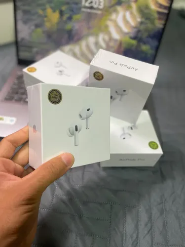 AIRPODS