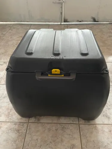Vende-se Baú para moto