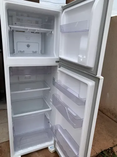 Geladeira Electrolux frost free