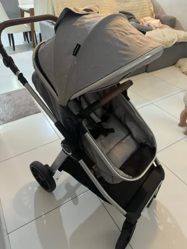 Vendo carrinho 2 e 1 da marca infanti