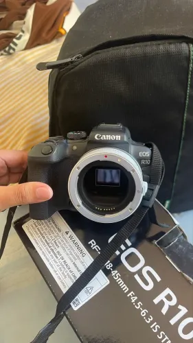 Câmera cânon r10