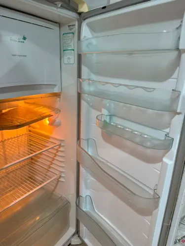 Vendo geladeira Consul Frost Free