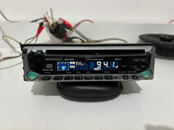 Rádio Kenwood KDC 2019