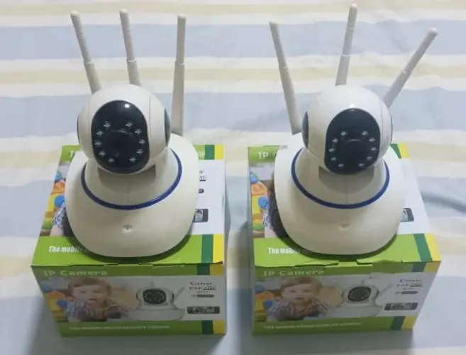 Kit Câmeras Ip Robô 3 Antenas Wifi Hd - Noturna / Áudio (Na Caixa)