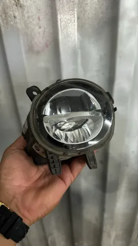 Farol neblina BMW 320i 2017 direito 