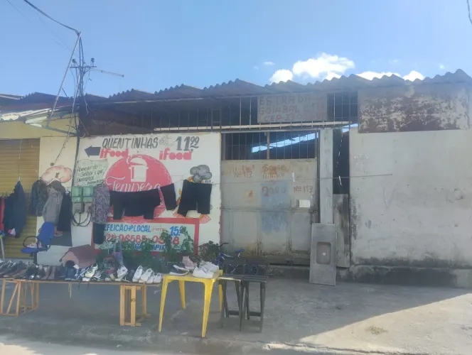 Vendo este galpão