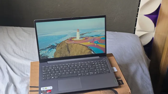 Notebook Lenovo IdeaPad 3 - Ryzen 7 5700U | 12 GB RAM | SSD 512 GB | Windows 11