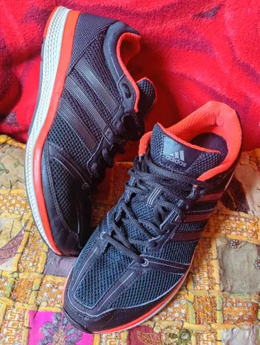 Tênis Adidas Mana RC Bounce, tamanho 39, usado em academia.