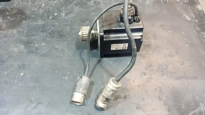 SERVO MOTOR SGMEV-04DDA61<br>SGMEV- 04DDA61<br>SGMEV- 04DDA61<br>SGMEV- 04DDA61