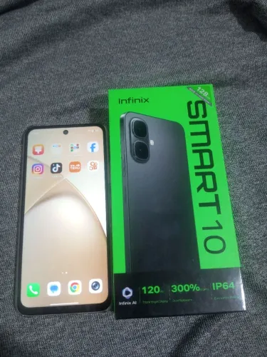 vendo celular infinix smart 10 128 GB 8 ram nota fiscal caixa carregador película