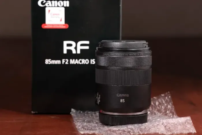 Canon Rf 85mm F/2 Macro Is Stm
