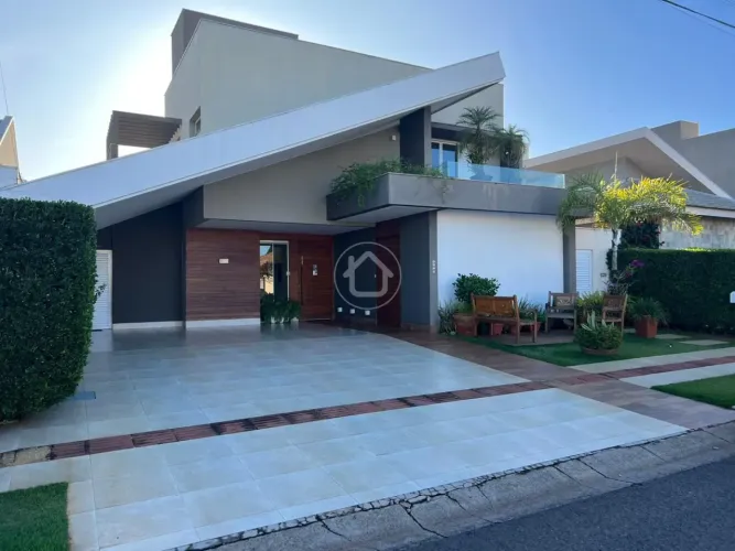 LINDO SOBRADO COM 03 SUITES COM CLOSET - DAMHA 1