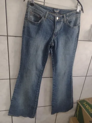 Calça flare, cintura baixa 