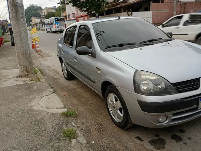 Renault Clio Sed. Hi-flex/exp.hi-flex 1.6 16V 4P 2005