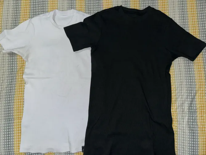 Camisas caneladas americanas NOVAS - tamanho P/M