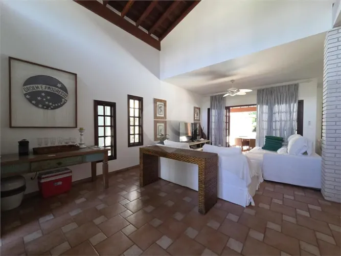 Casa com 3 quartos à venda em Riviera - SP