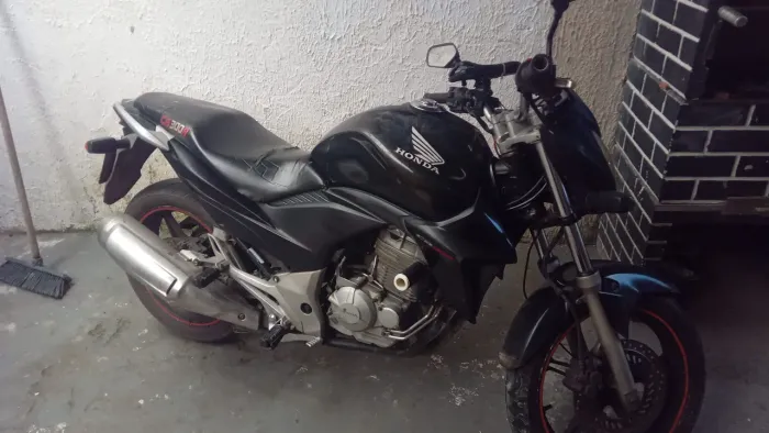 Vendo e troco em moto de menor cilindrada