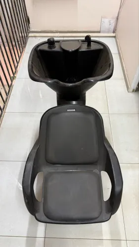 Lavatório para salão de beleza Dompel em estado de novo