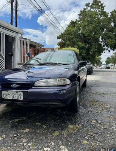 Ford Mondeo CLX 1.8 4P E 5P 1996