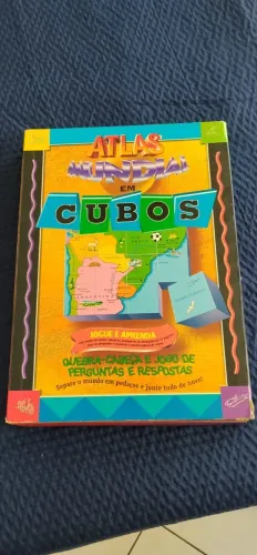 Atlas Mundial Em Cubos - em perfeito estado!