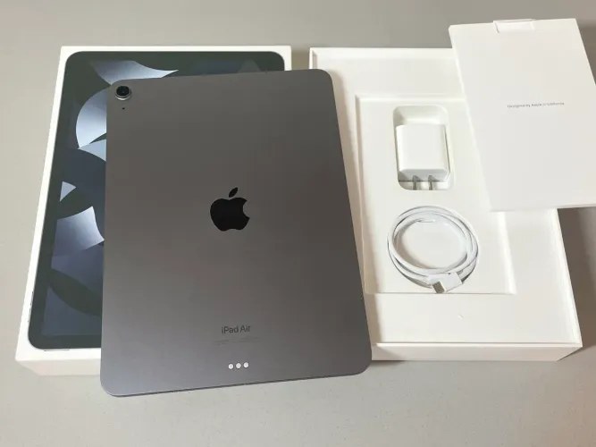 iPad Air 11 Polegadas M1 64GB - Seminovo