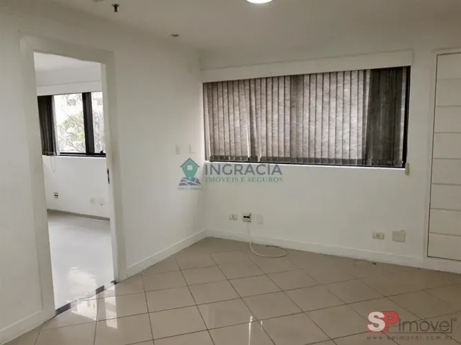 Salas Comerciais de 47m² à Venda por R$ 335.000,00 e Locação por R$ 1.300,00 - Perdizes / 