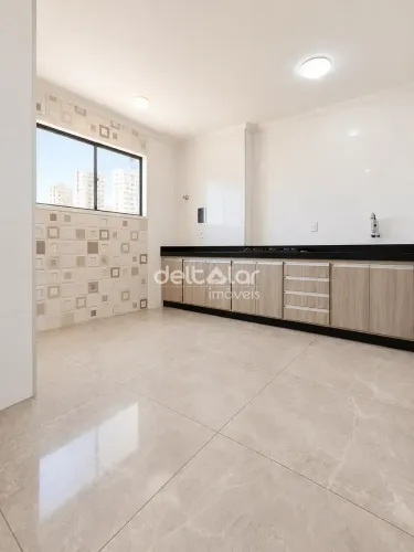 Apartamento a venda com 2 quartos, armários planejados e uma vaga coberta, Planalto, Belo