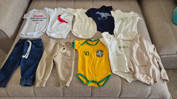 Vendo kit de roupinhas 