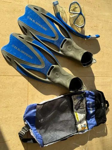Kit de Mergulho Snorkel + Pé de Pato U.S. Divers (Semi-novos)