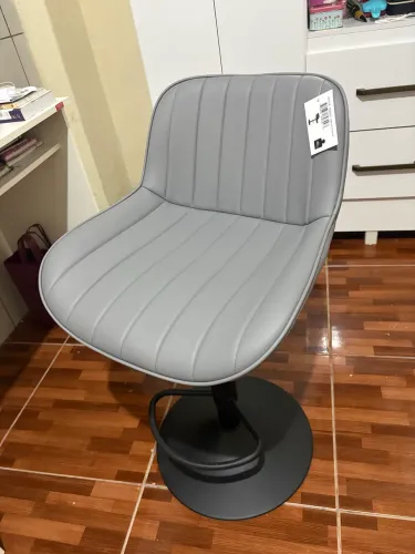 Vende-se cadeira banqueta