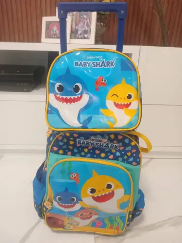 Mochila de rodinhas com Lancheira<br>R$ 50,00