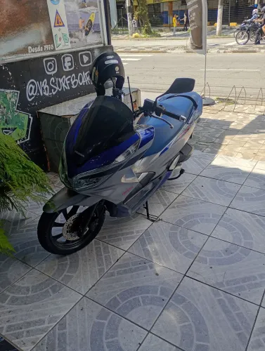 HONDA PCX ABS 150 SPORT semi nova.