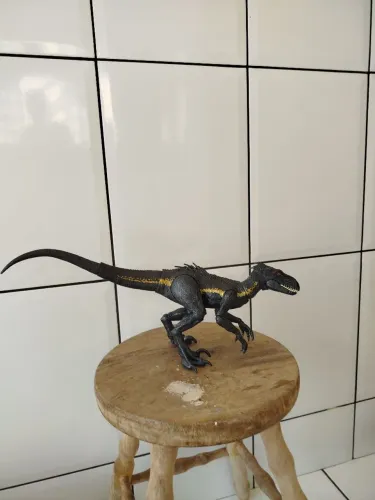 Indoraptor Jurassic world dinossauro Mattel