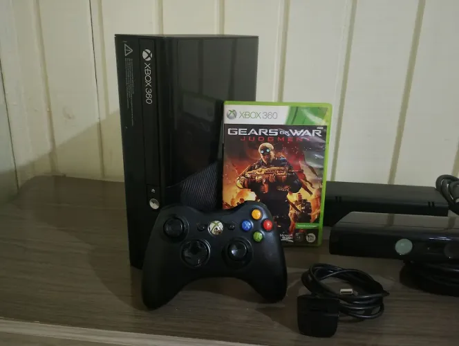 Xbox 360 Com jogo Original 