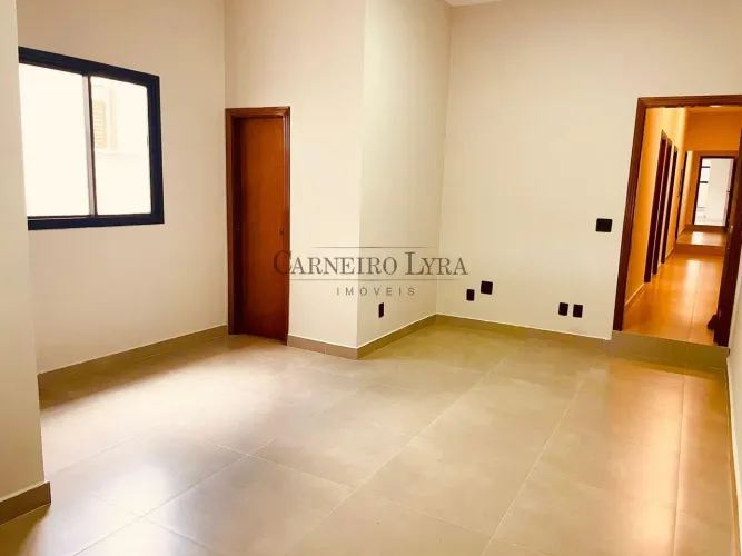 Casa com 3 dormitórios à venda, 216m² por R$ 595.000 - Centro, Jaú, SP