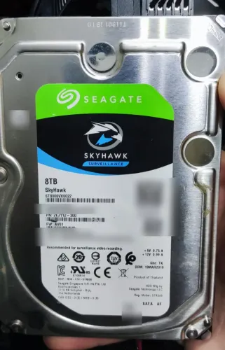 HD Seagate SkyHawk 8TB ST8000VX0022 SATA 3,5 usado, SMART sem erros