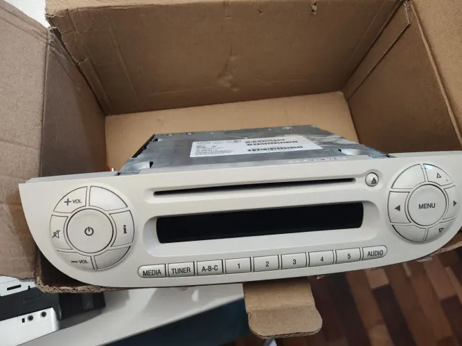 Rádio Fiat 500