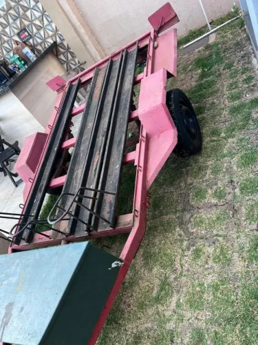 Carretinha pra 3 motos