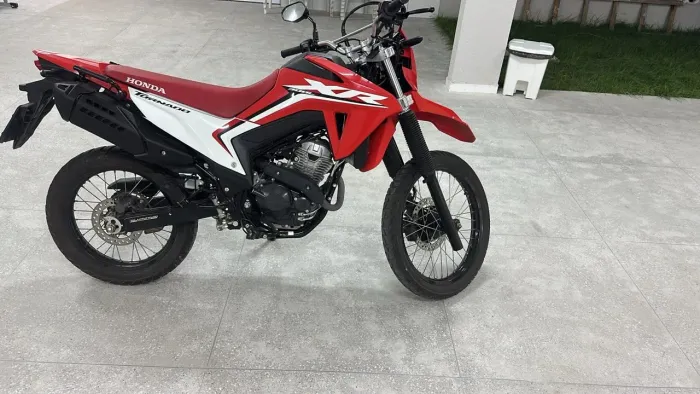 XR 300 TORNADO
