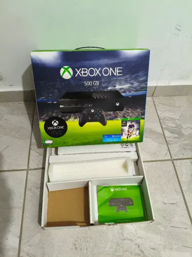 Caixa original do Xbox One (Versão 500 GB - Fabricado no Brasil