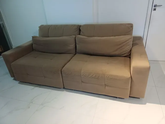 Sofá retrátil