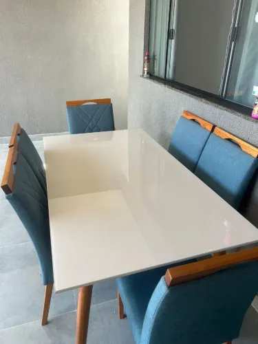 VENDO OU TROCO! MESA DE ALTO PADRAO EM MANDEIRA LACA VIDRO