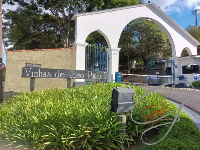 Casa térrea 411 Ms.terreno de 6.000Ms.Condom.Vinhas de João Paulo II, Jardim Villaça, São